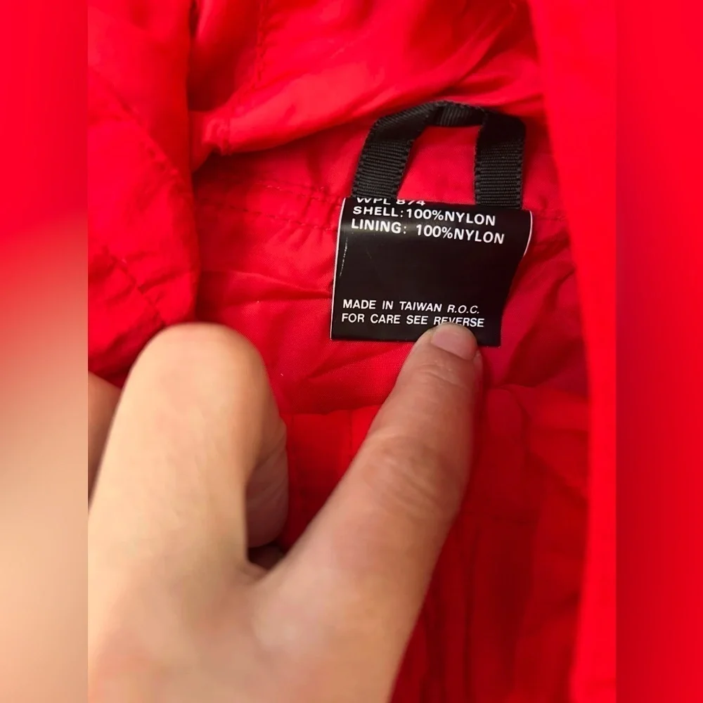 NEW GOAT MOUNTAIN Bear Men's Red Hooded Raincoat SIZE L